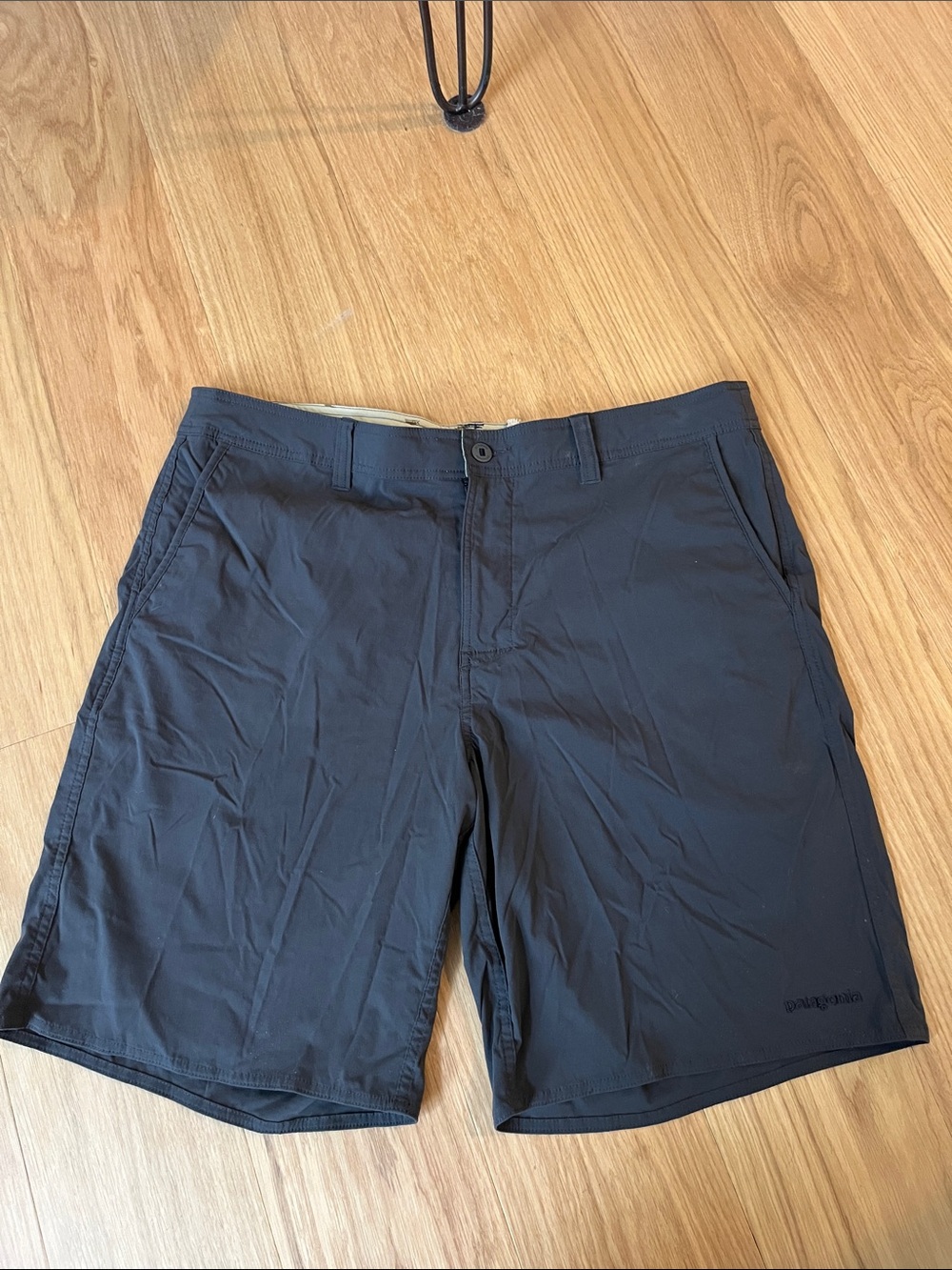 Patagonia Men's Stretch Wavefarer Walk Shorts 20’ Black size 38